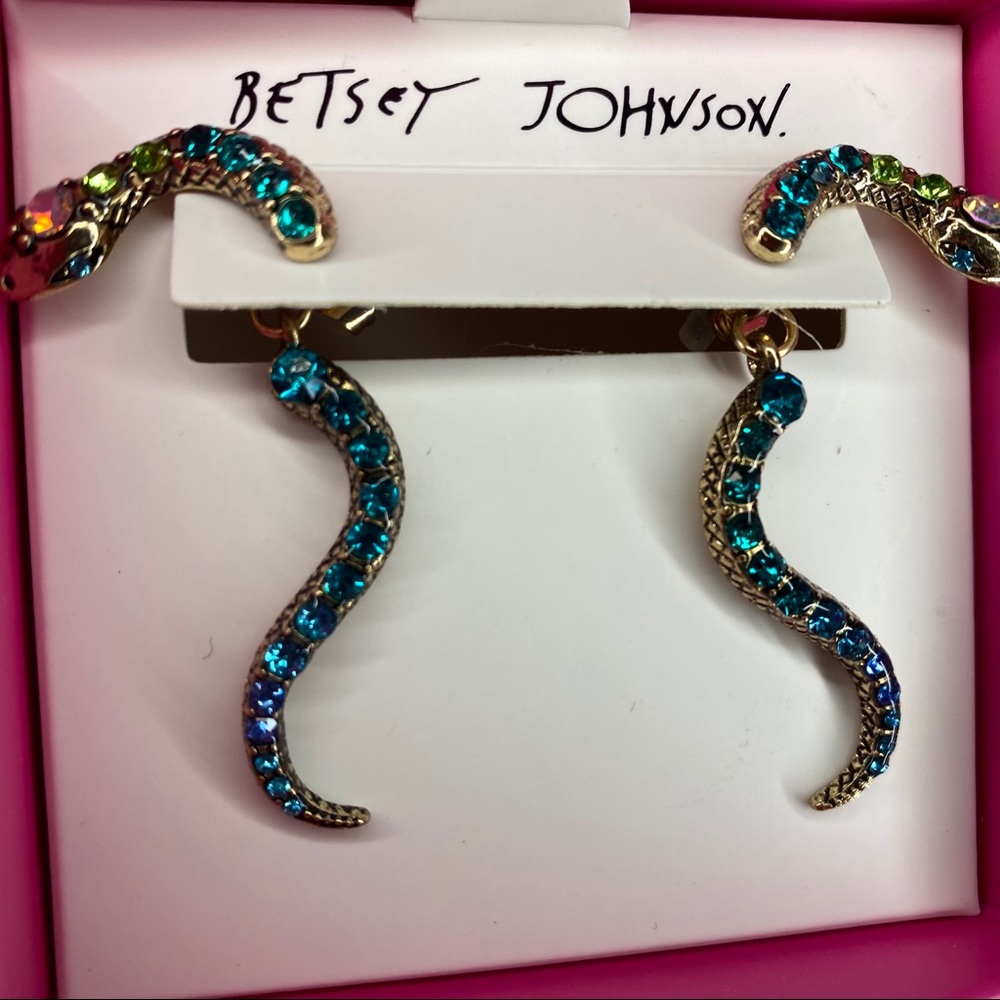 NWT Betsey Johnson Snake Earrings - Picture 2 of 3